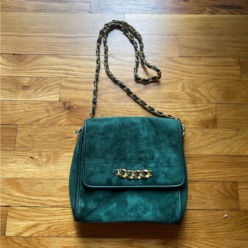 Amanda Smith green suede purse with gold hardware